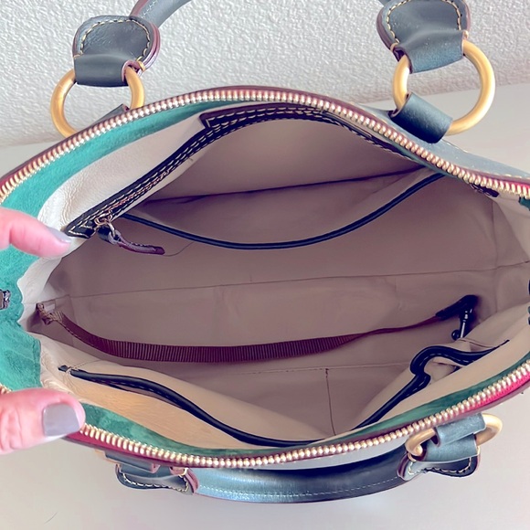 Dooney & Bourke Cameron / Ivy - Picture 8 of 12